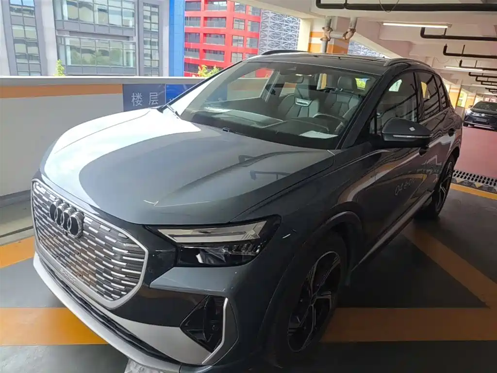 Audi Q4 e-tron 2024