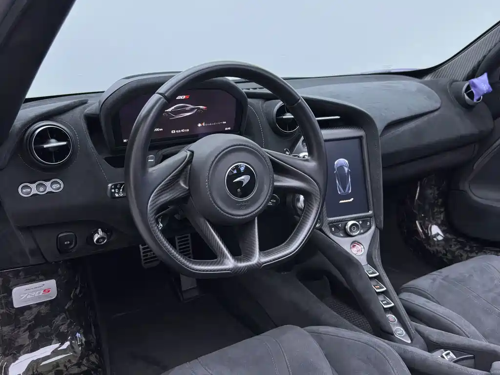 McLaren 720S — миниатюра 23
