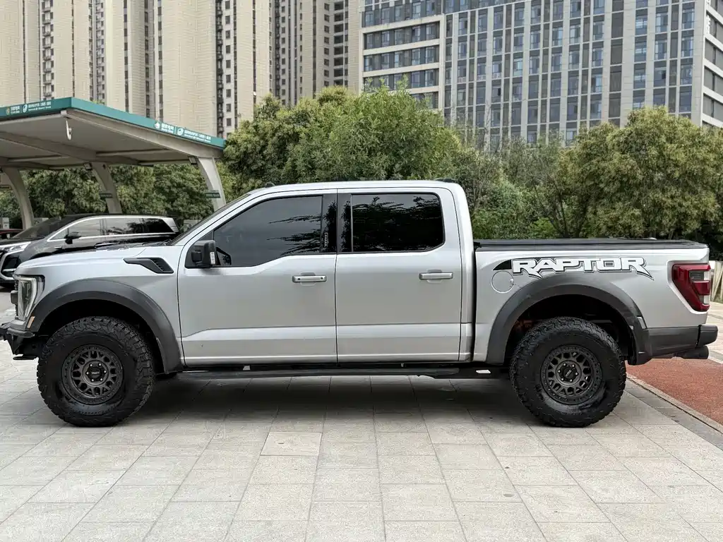 Ford F-150 Raptor — миниатюра 4