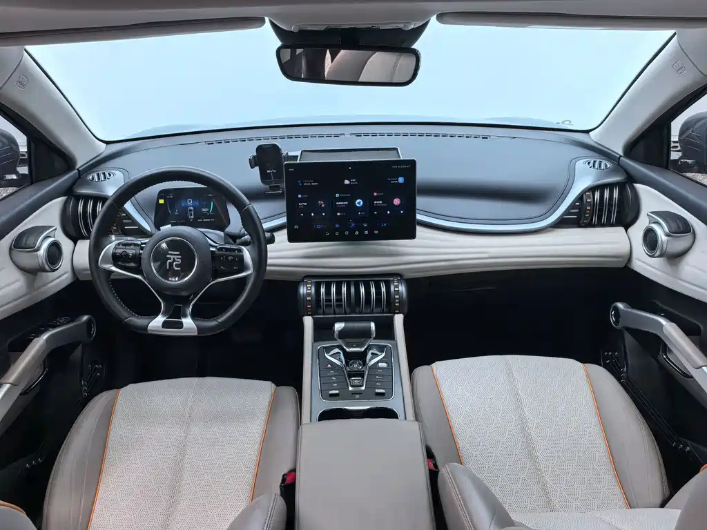 BYD Yuan Plus — миниатюра 8