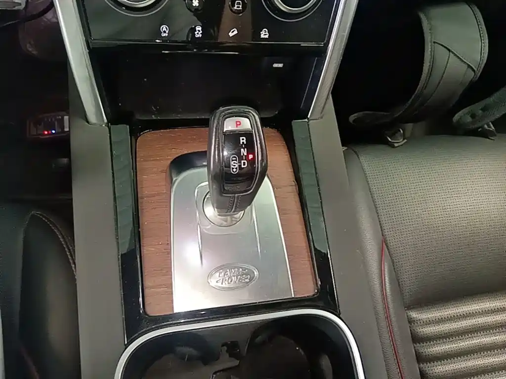 Land Rover Discovery Sport — миниатюра 14