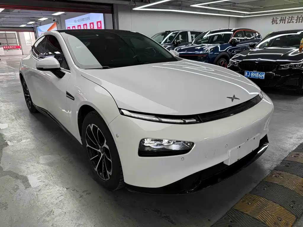 XPeng P7 — миниатюра 3