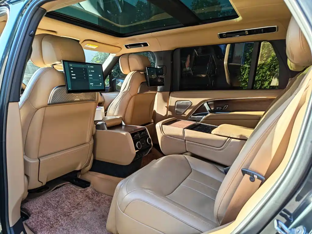 Land Rover Range Rover — миниатюра 7