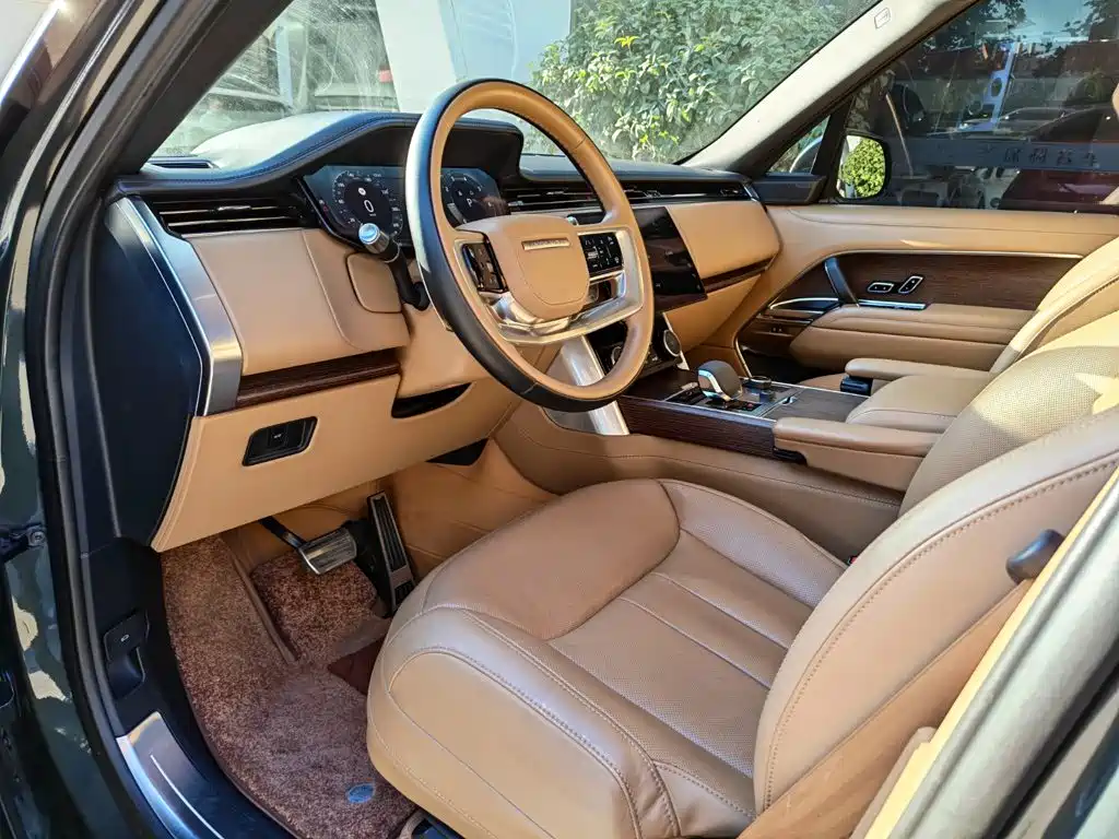Land Rover Range Rover — миниатюра 4