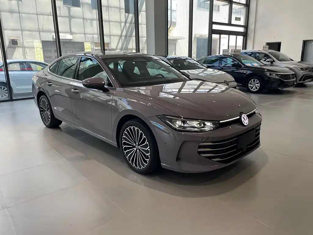 Volkswagen Passat 2025 Pro 380TSI