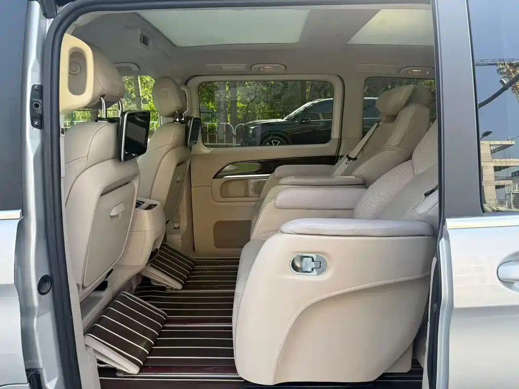 Mercedes-Benz V-Class — миниатюра 6