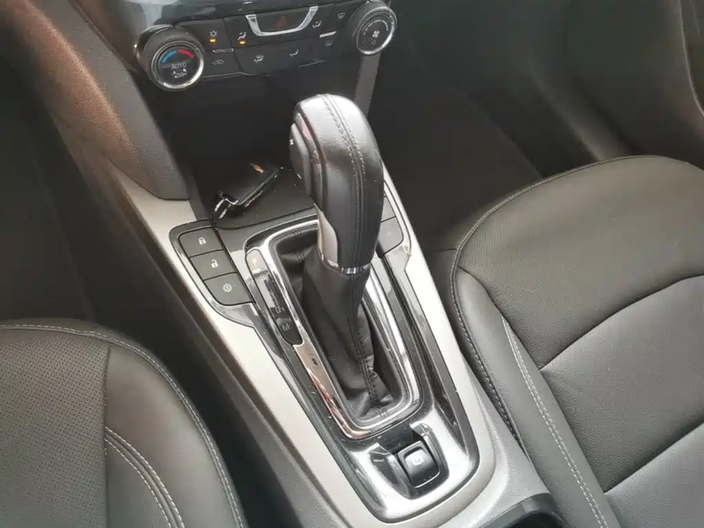 Chevrolet Malibu — миниатюра 14