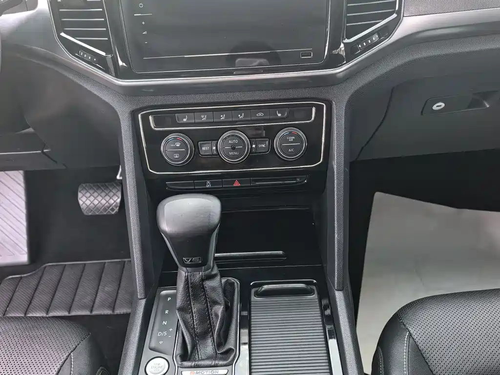 Volkswagen Teramont — миниатюра 7