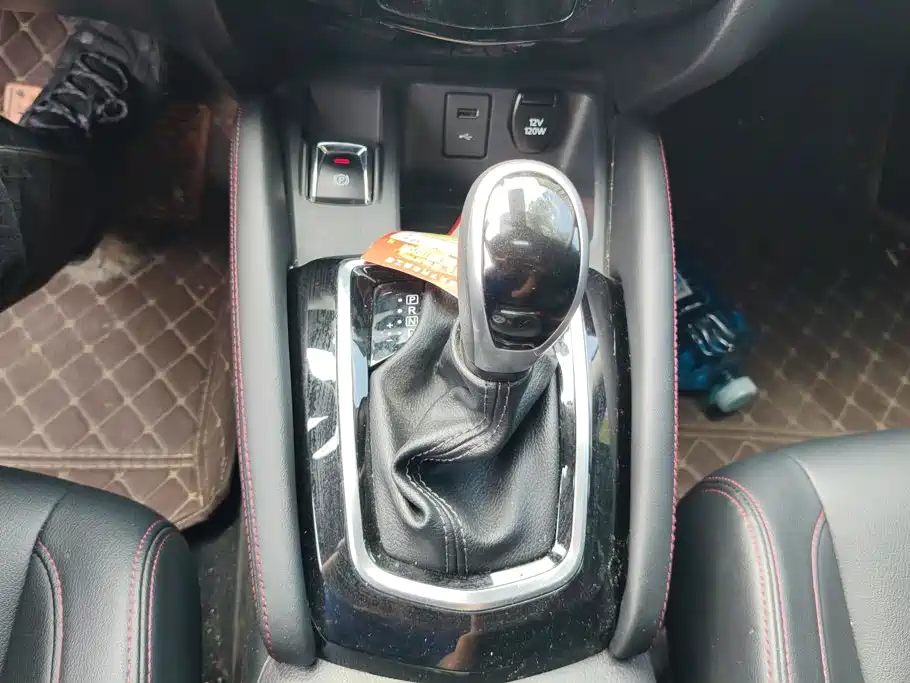 Nissan Qashqai — миниатюра 16