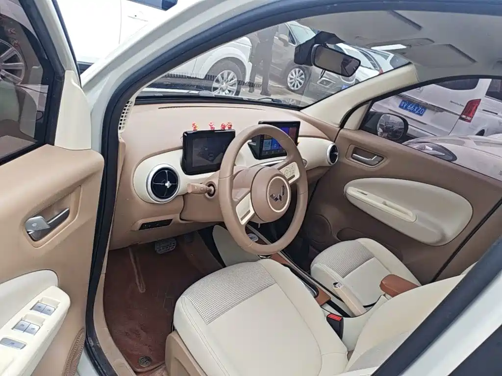 Wuling MINIEV — миниатюра 16