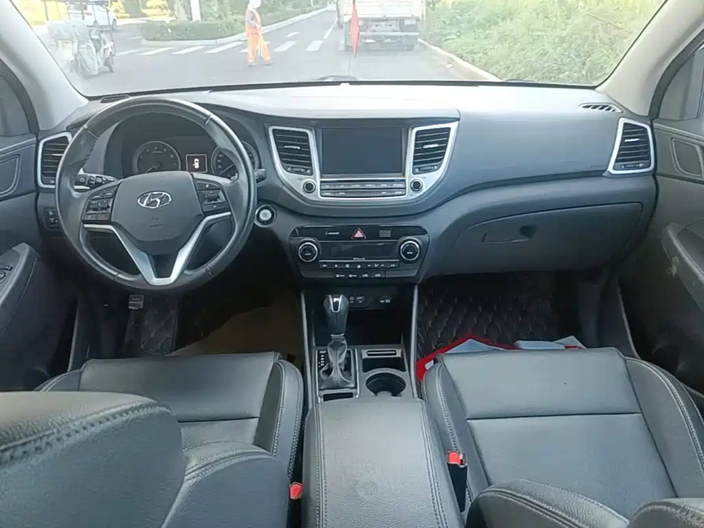 Hyundai Tucson — миниатюра 10