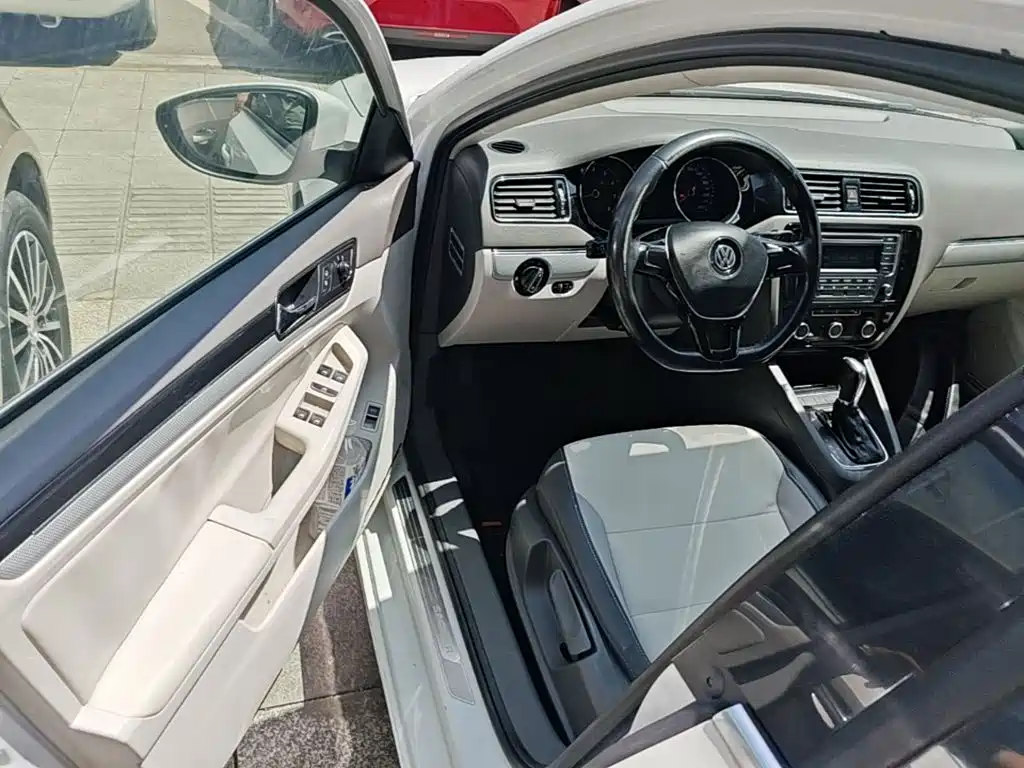 Volkswagen Sagitar — миниатюра 16