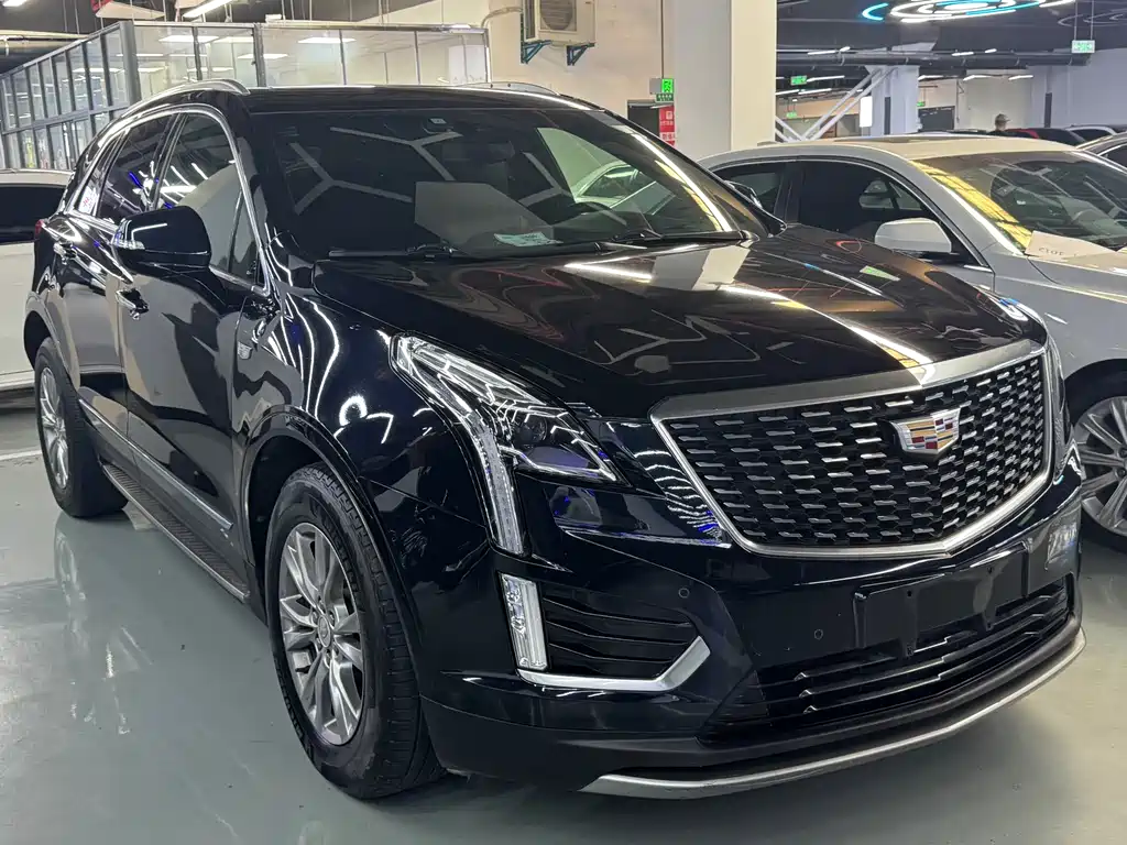 CADILLAC  XT5