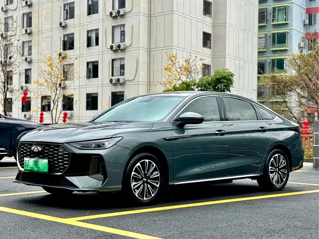 CHERY FENGYUN A8L 2025