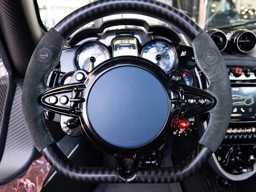 Pagani Huayra — миниатюра 16