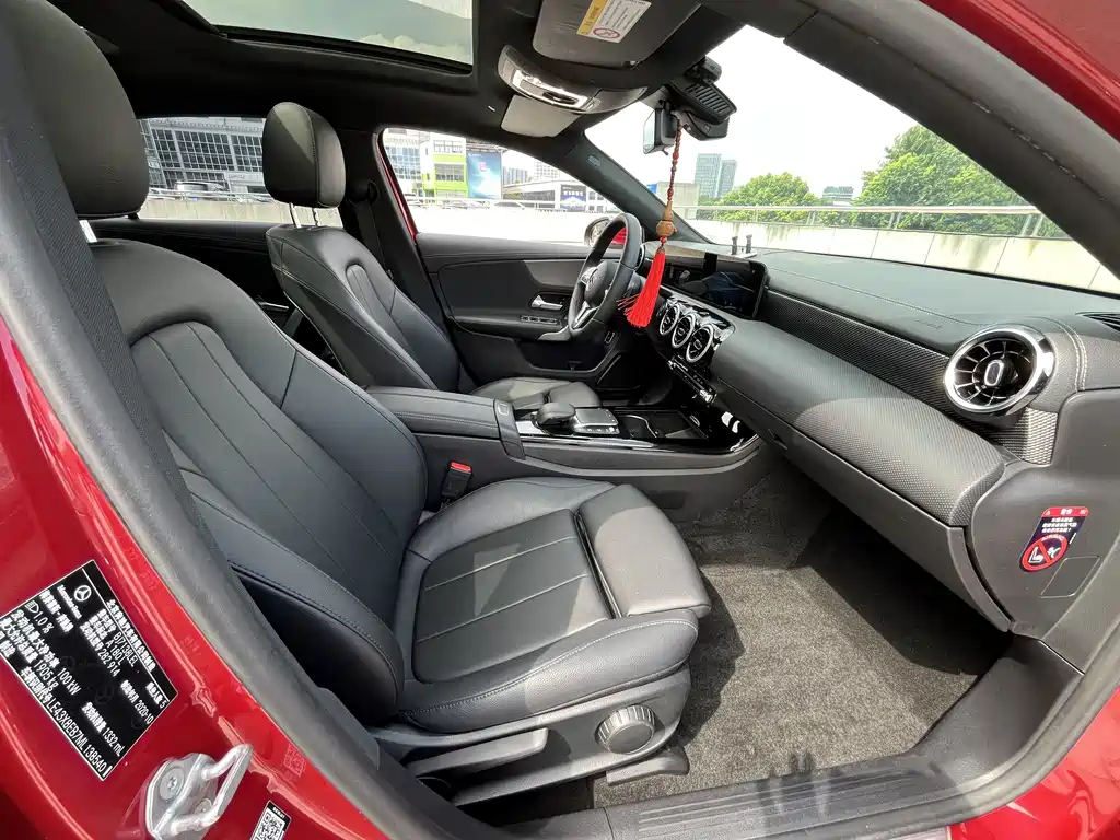 Mercedes-Benz A-Class — миниатюра 10