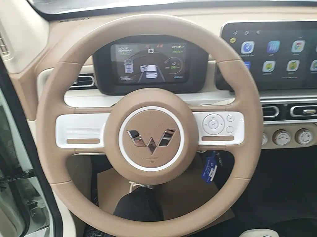 Wuling MINIEV — миниатюра 11