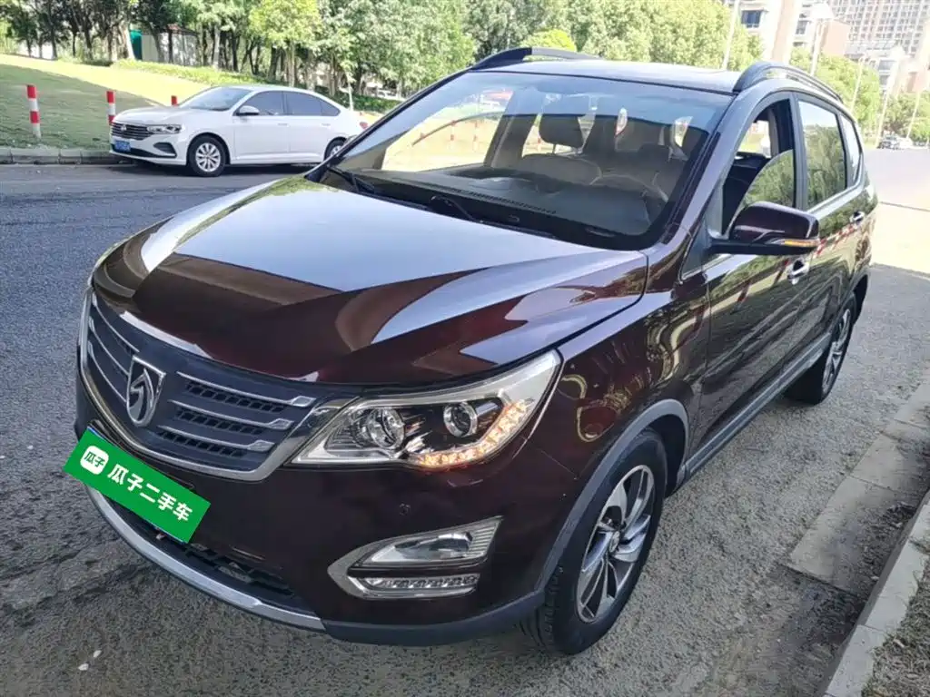 Baojun 560 2015