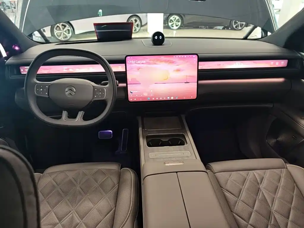 NIO ES8 — миниатюра 10