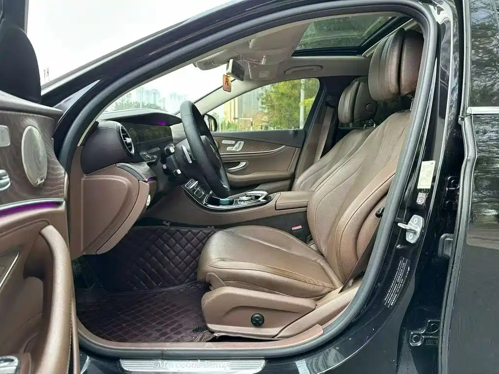 MERCEDES-BENZ E CLASS