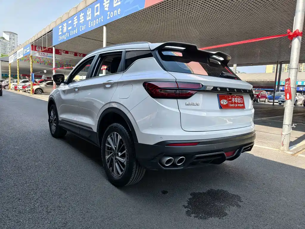 Geely Binyue — миниатюра 8