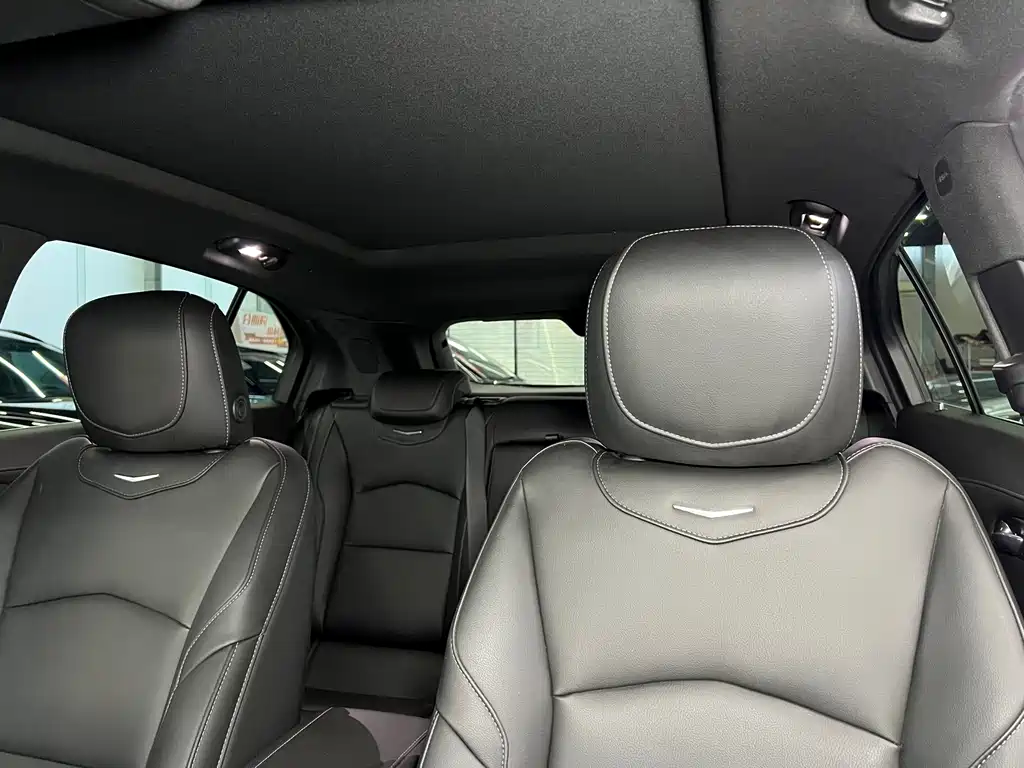 Cadillac XT4 — миниатюра 8