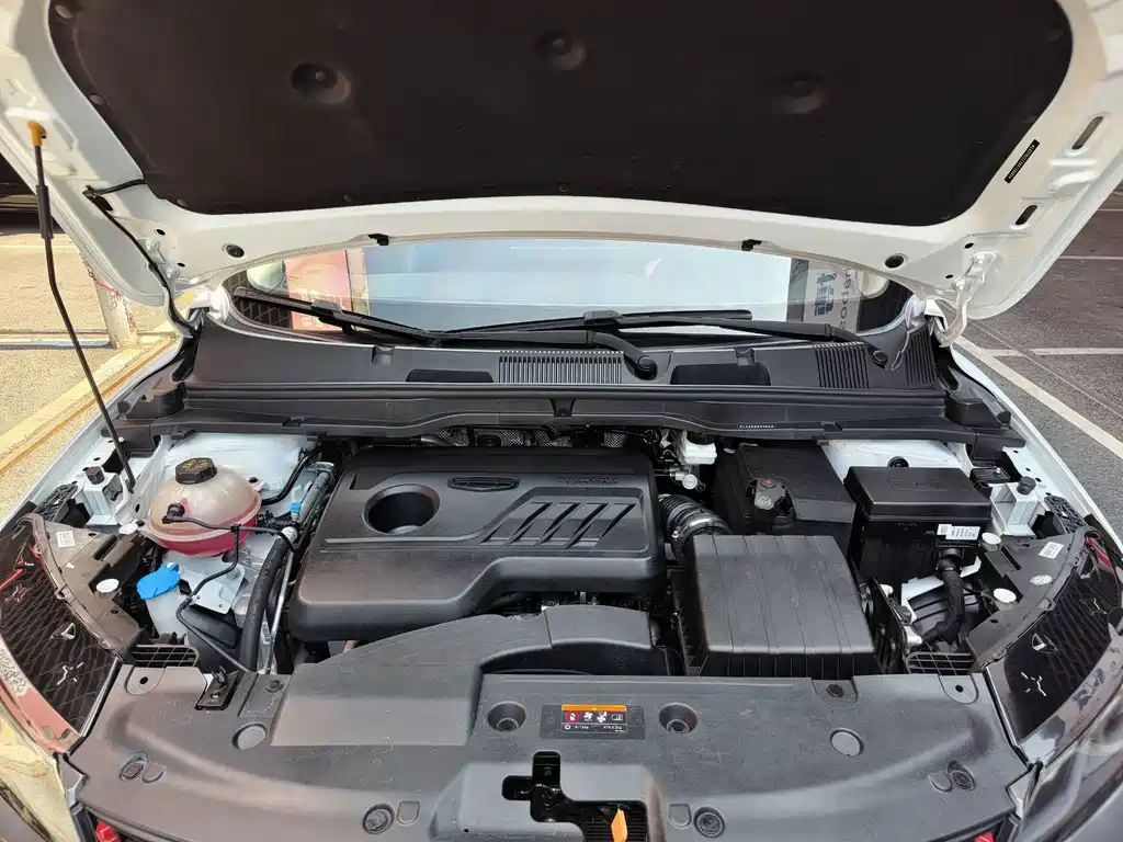 Geely Binyue — миниатюра 17