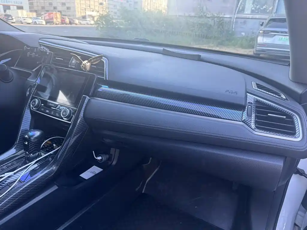 Honda Civic — миниатюра 13