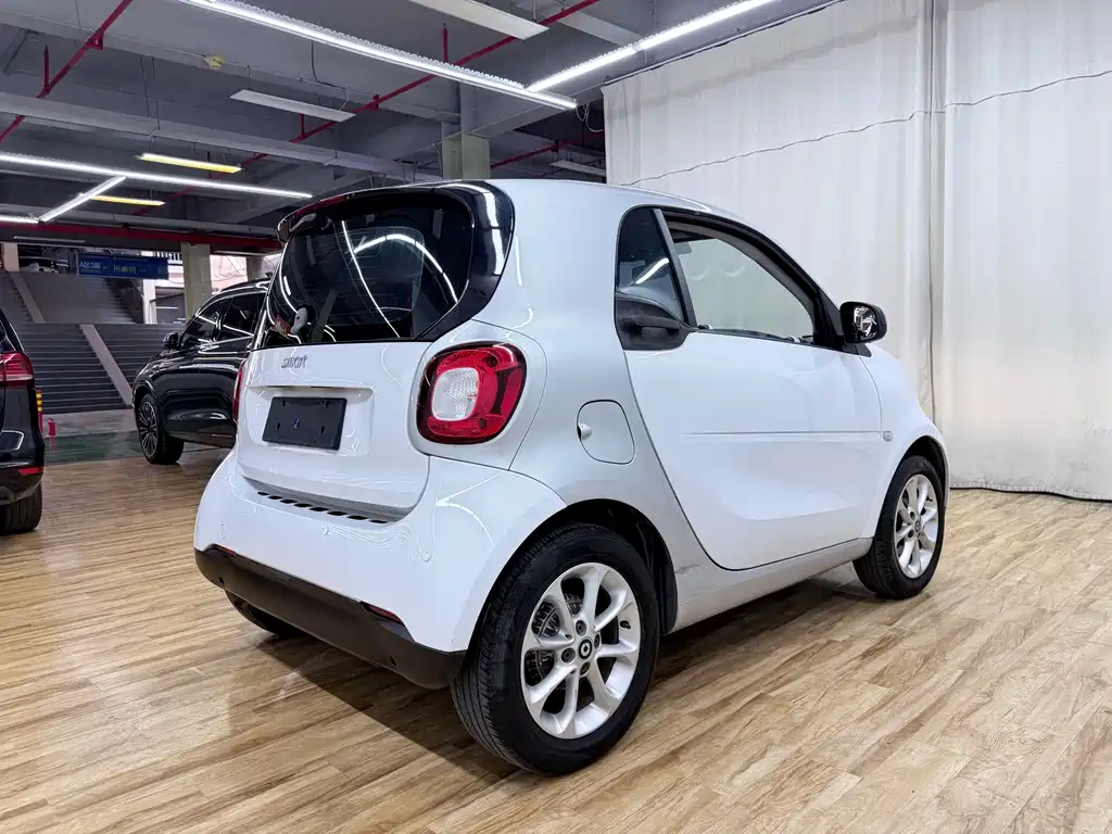 smart Smart Fortwo — миниатюра 5
