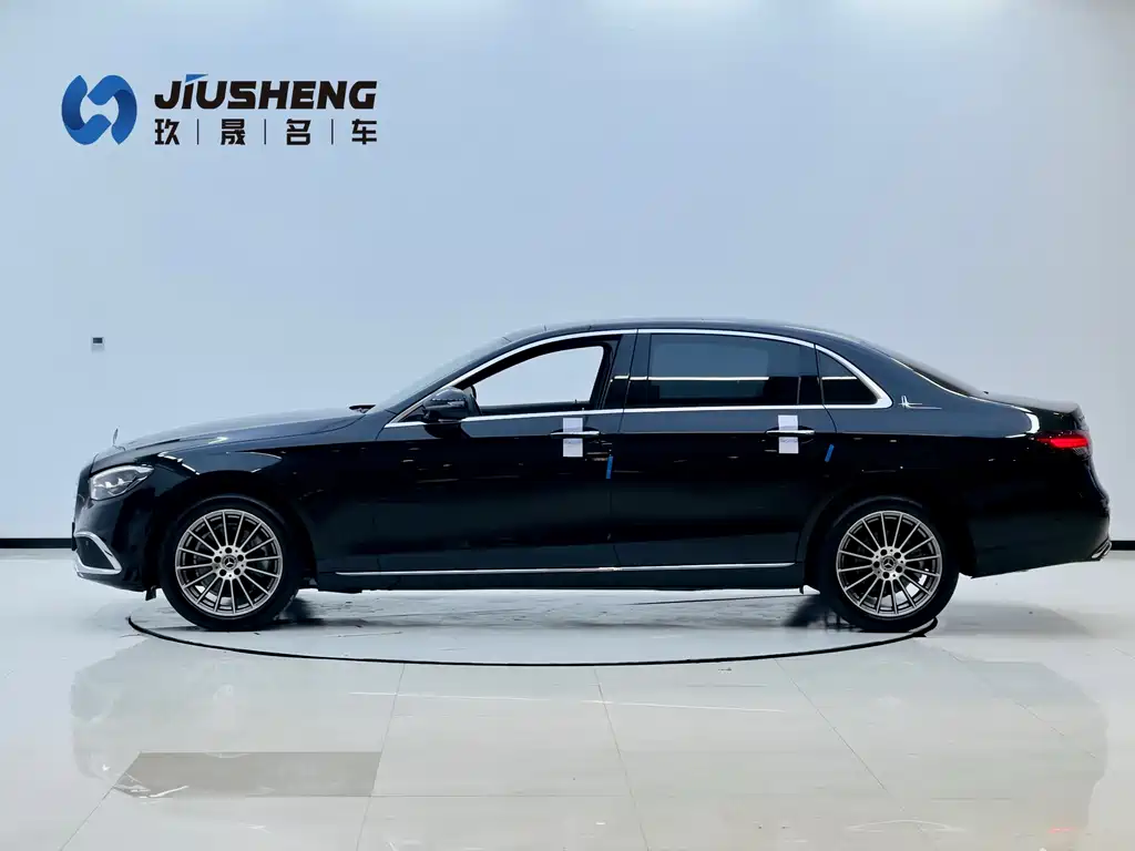 Mercedes-Benz E-Class E 2023 E 260 L