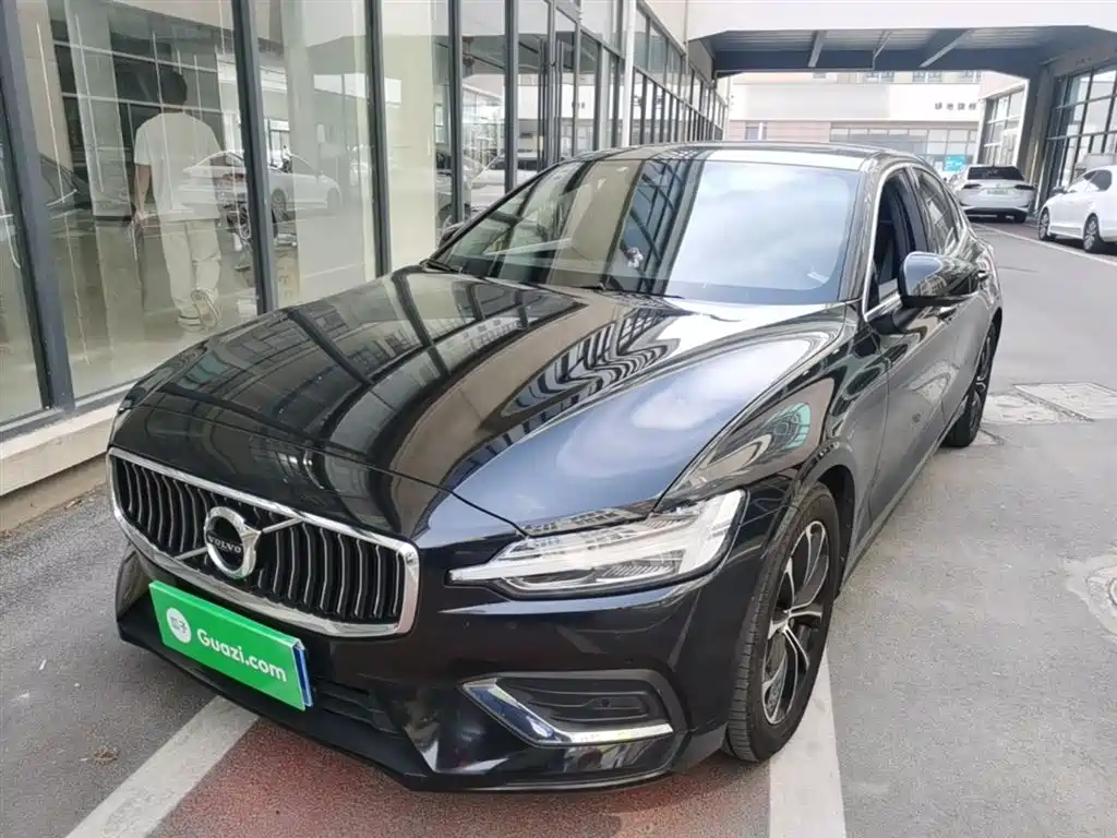 Volvo S60 2021