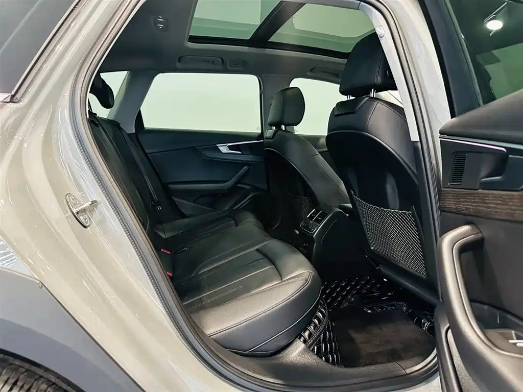 Audi A4 2022 allroad quattro