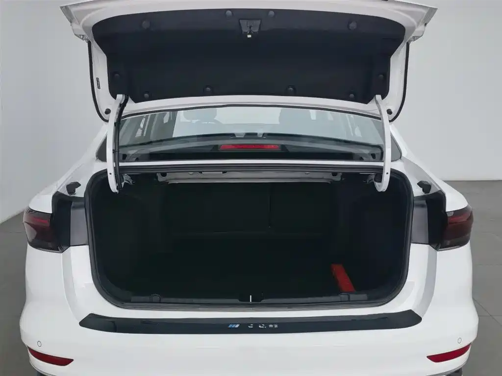 GEELY AUTOMOBILE EMGRAND