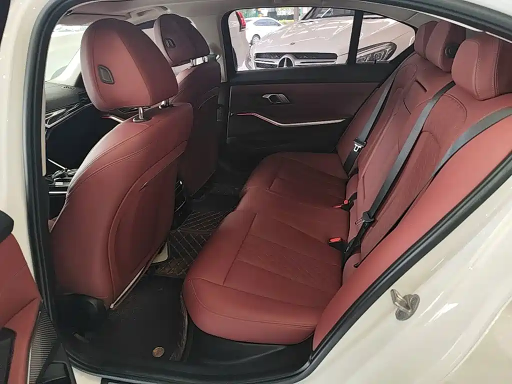 BMW 3 Series — миниатюра 17