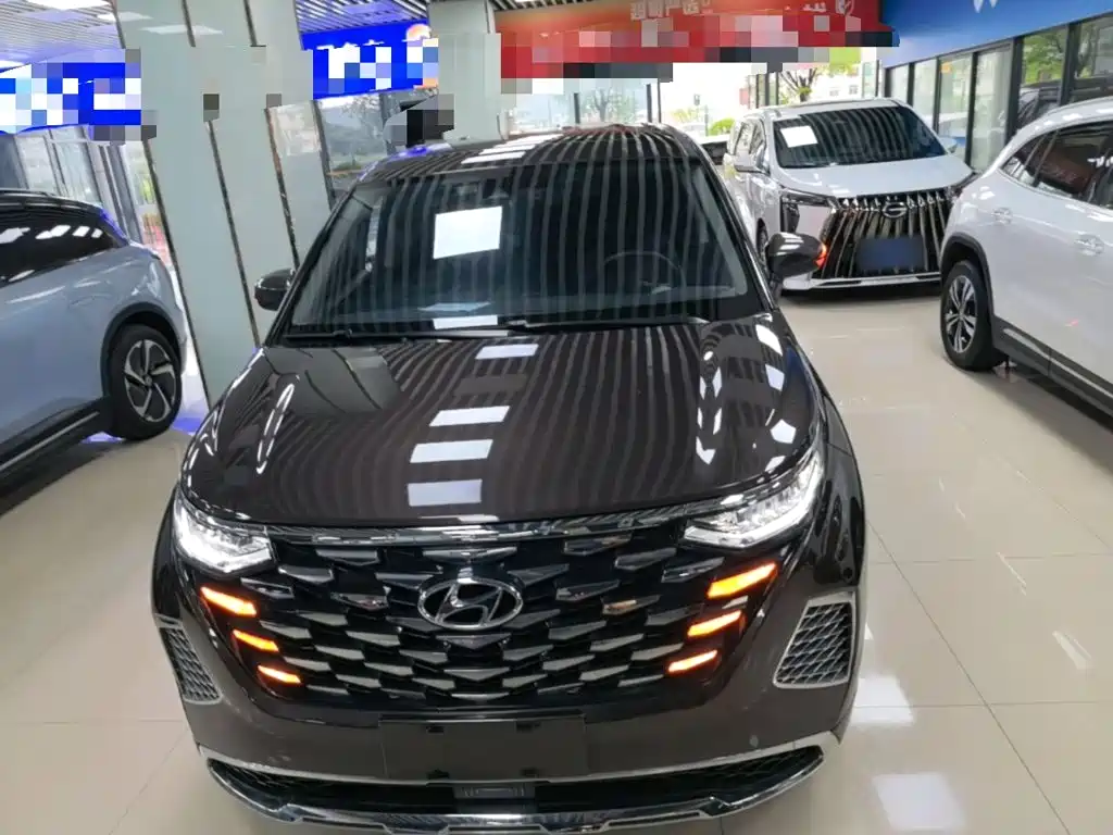 Hyundai Custo 2024 270TGDi LUX Luxury