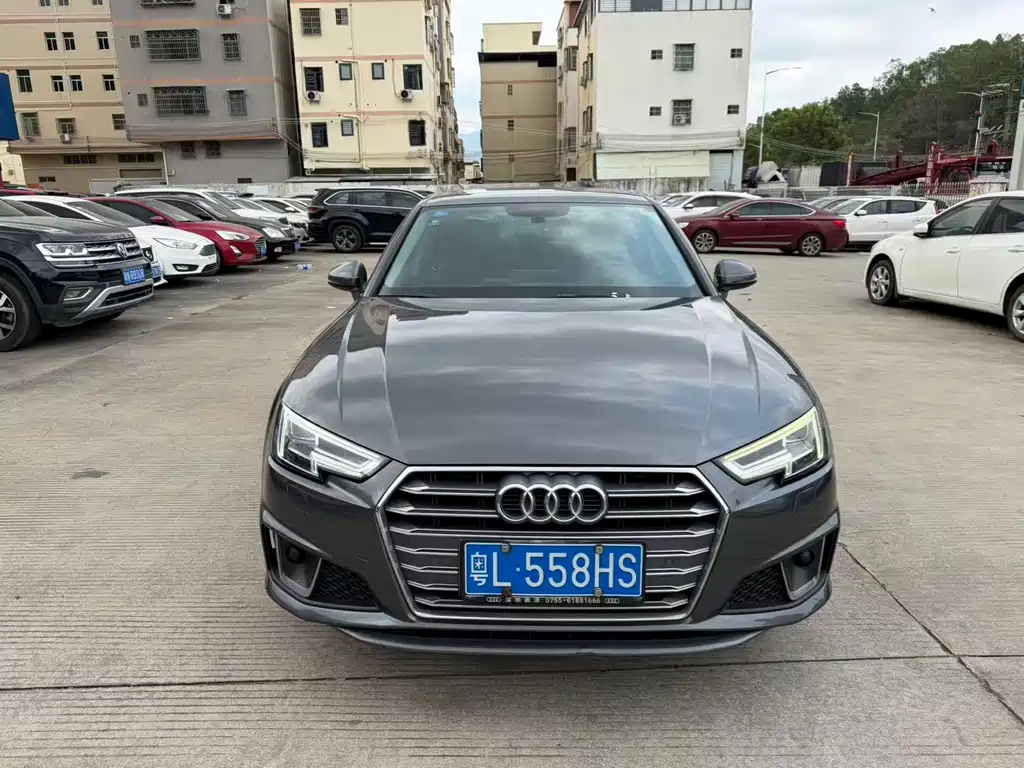 Audi A4L 2019