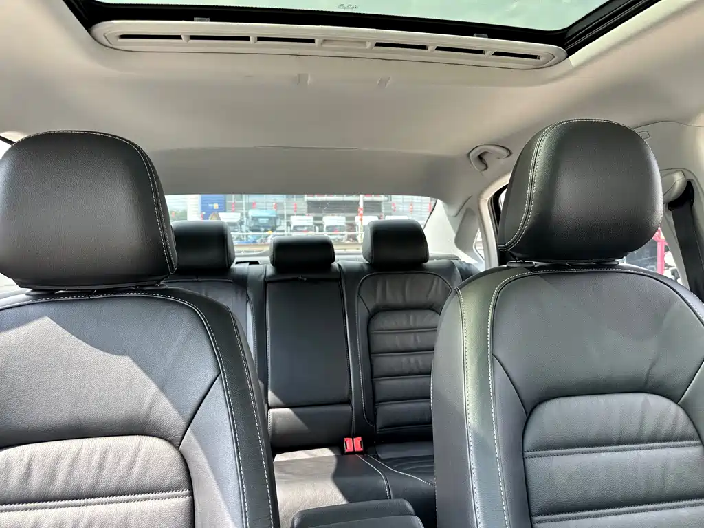 Volkswagen Passat — миниатюра 13