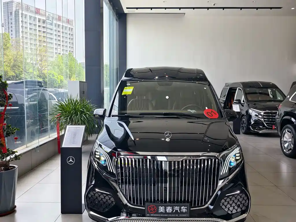 Mercedes-Benz Vito 2024 2.0T 7 мест