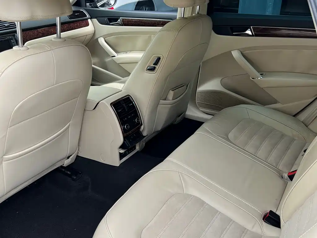 Volkswagen Passat — миниатюра 6