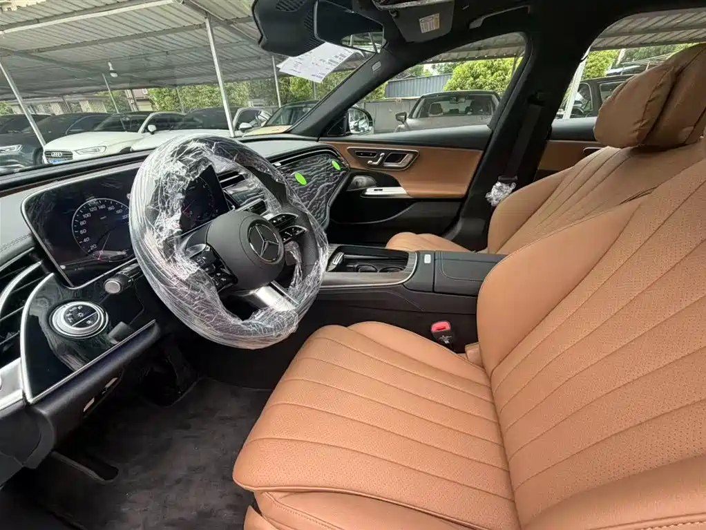 Mercedes-Benz E-Class E 2026 E 300 L Luxury