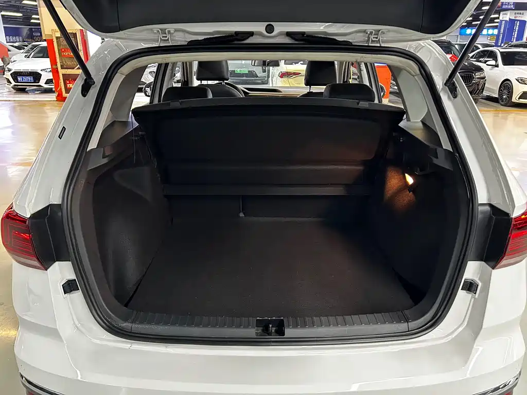 Volkswagen Tharu — миниатюра 10