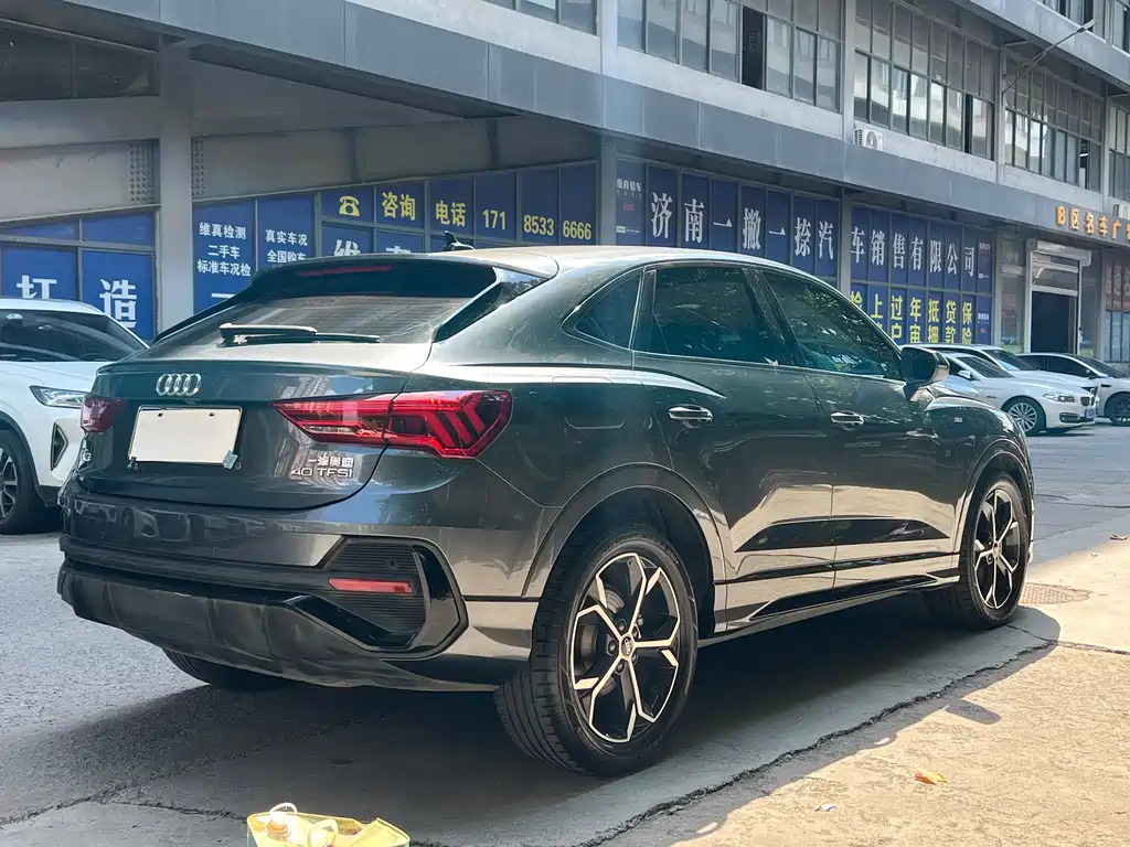 Audi Q3 Sportback — миниатюра 7