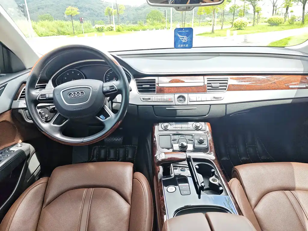 Audi A8 — миниатюра 14