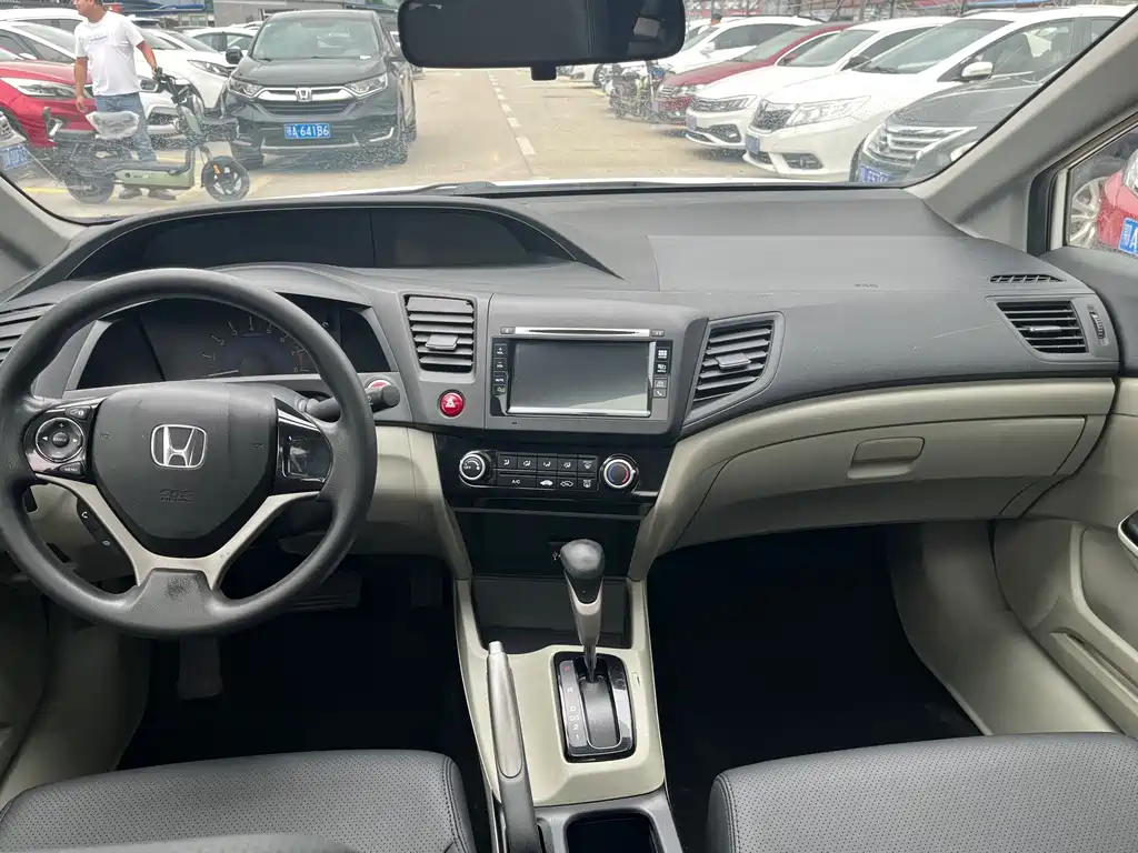 Honda Civic — миниатюра 6