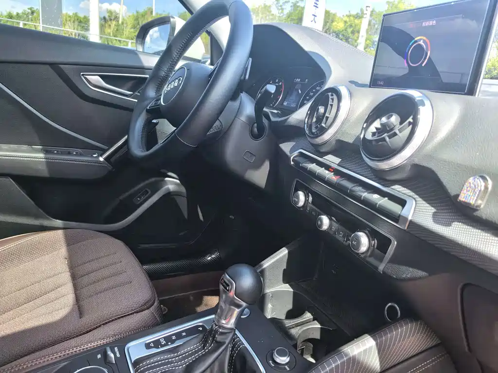 Audi Q2L — миниатюра 24