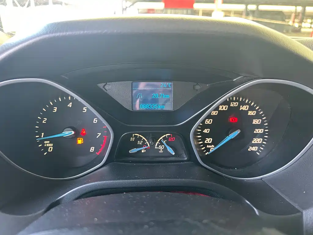 Ford Focus — миниатюра 15
