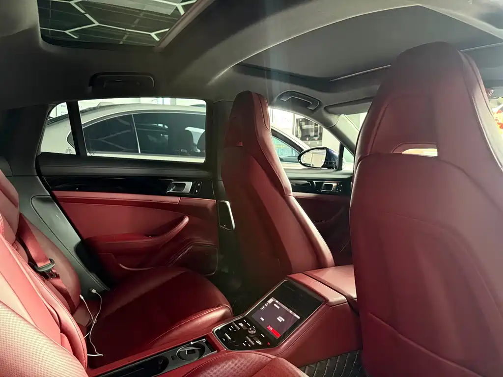 Porsche Panamera — миниатюра 5