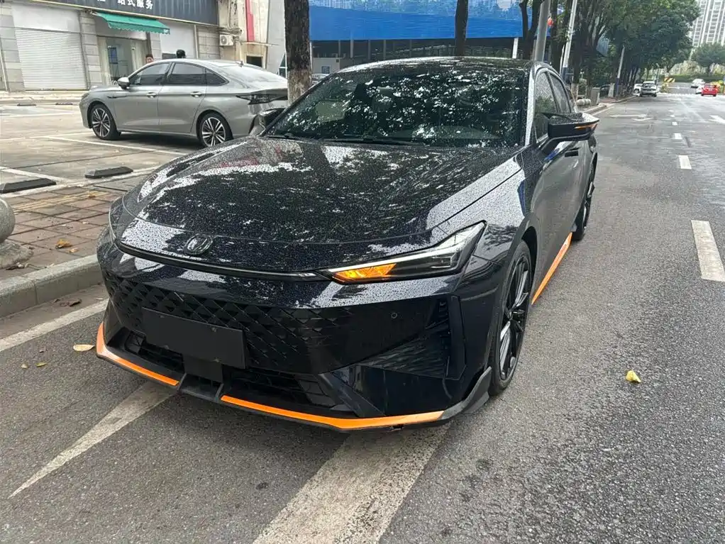 Changan UNI-V 2024