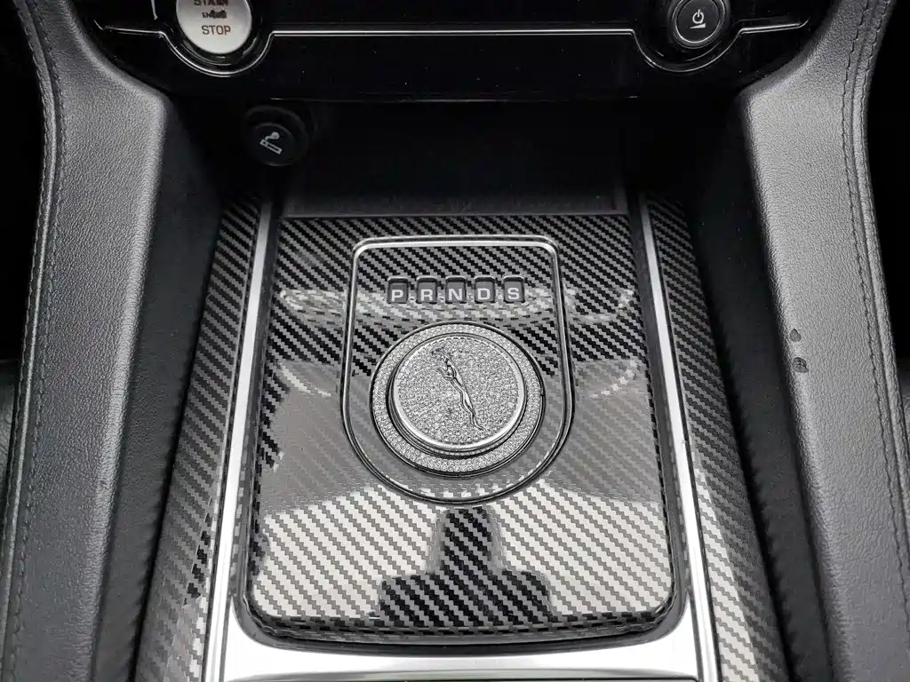 Jaguar F-PACE — миниатюра 13