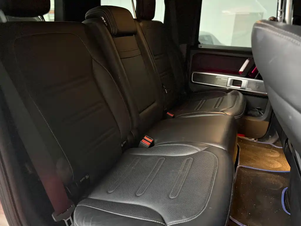 Mercedes-Benz G-Class — миниатюра 12